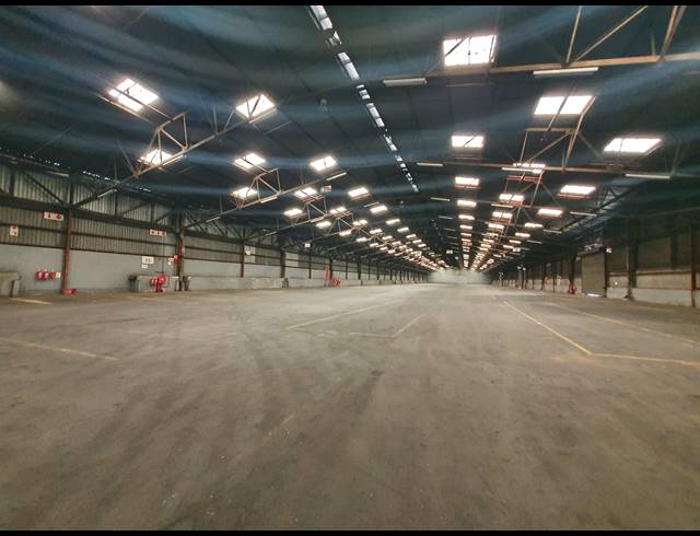 7,396M² WAREHOUSE TO LET IN ISANDO